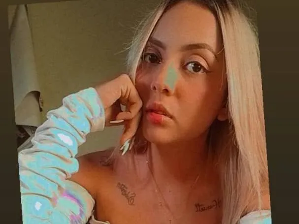 Live sex webcam photo for RachellGGH #5756485