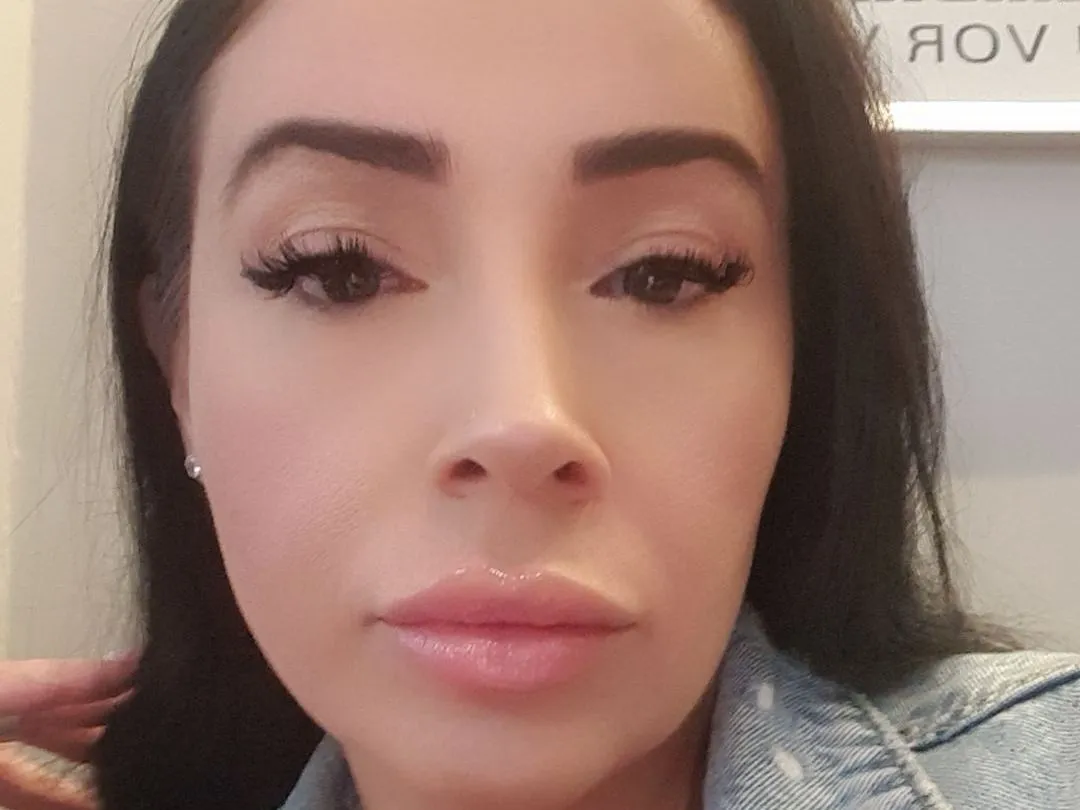 Live sex webcam photo for xVAANESAH #5759617