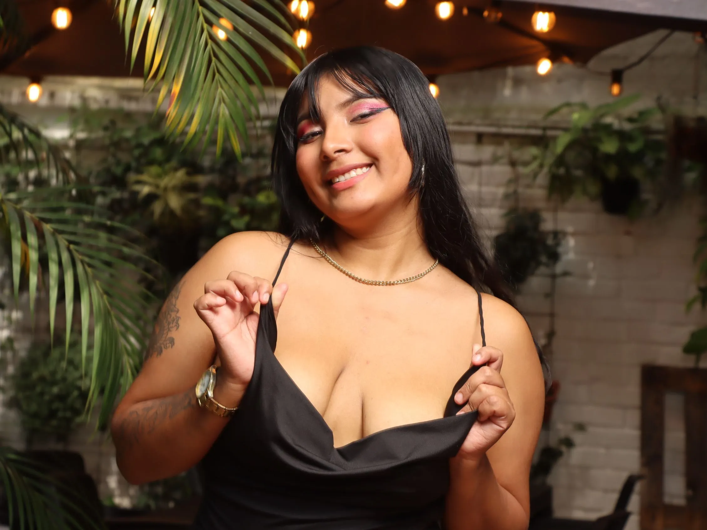 Live sex webcam photo for DahannaBloom #5828120