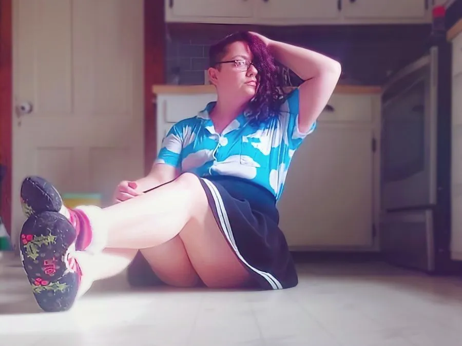 Live sex webcam photo for CuddlyLittleDemon #5828666
