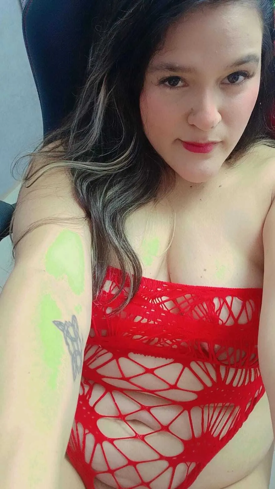 Live sex webcam photo for OlivaFoxx19 #8128022