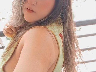Live sex webcam photo for OlivaFoxx19 #8673788