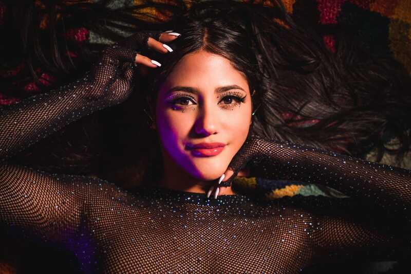 Live sex webcam photo for AssAnny #6061650