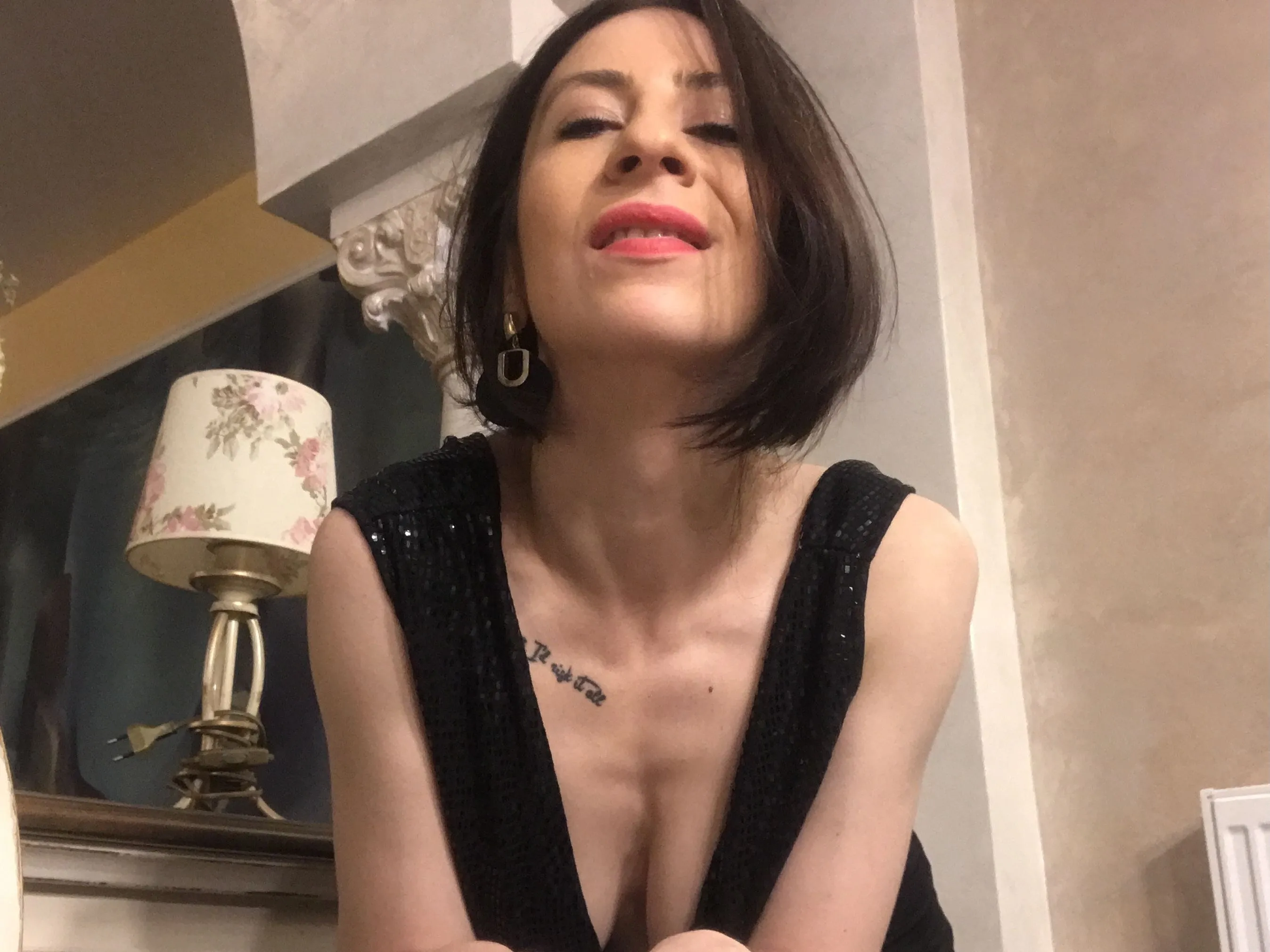 Live sex webcam photo for BrunetteAmyXO #5785239