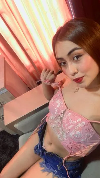 Live sex webcam photo for AnnyRiicee #6174488