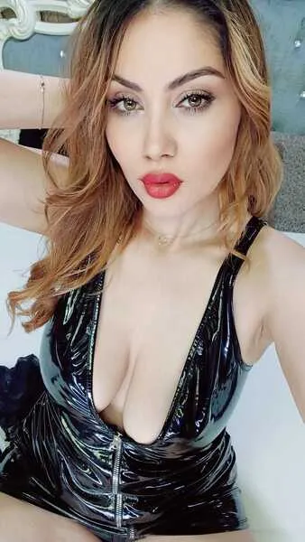 Live sex webcam photo for CataleyaRowan #6061969