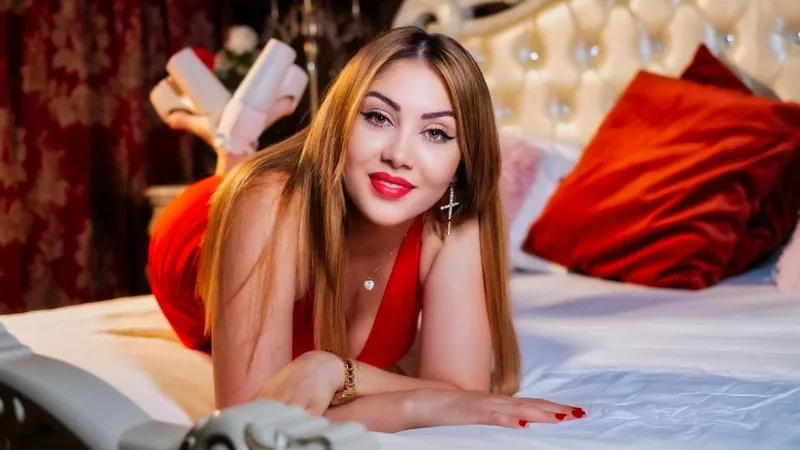 Live sex webcam photo for CataleyaRowan #6061909