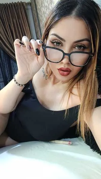 Live sex webcam photo for CataleyaRowan #6061929