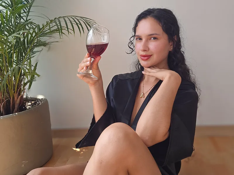 Live sex webcam photo for AlaskaBlueee #6783093