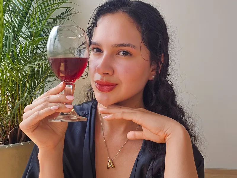 Live sex webcam photo for AlaskaBlueee #6783091