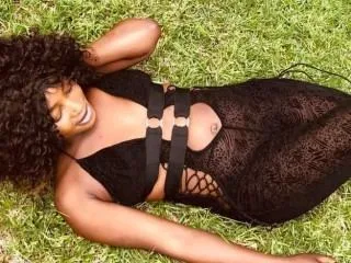 Live sex webcam photo for TightKittyxx #5975225