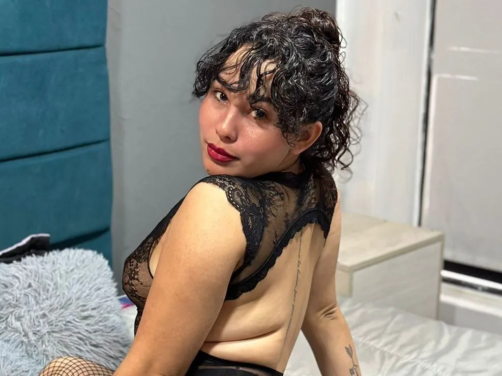 Live sex webcam photo for DanyDaniels #5775066