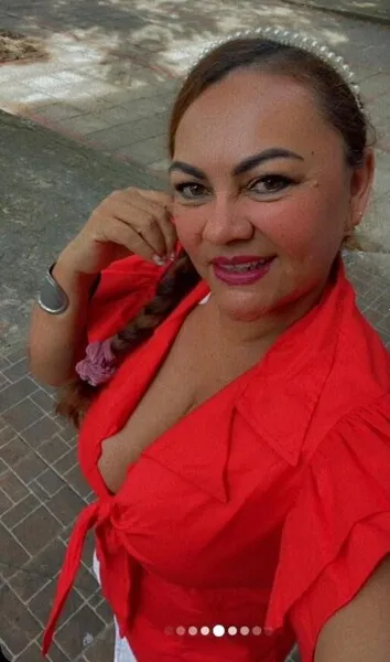 Live sex webcam photo for MiaFarith #6193402