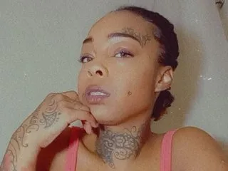 Live sex webcam photo for VixenShakes #6899140