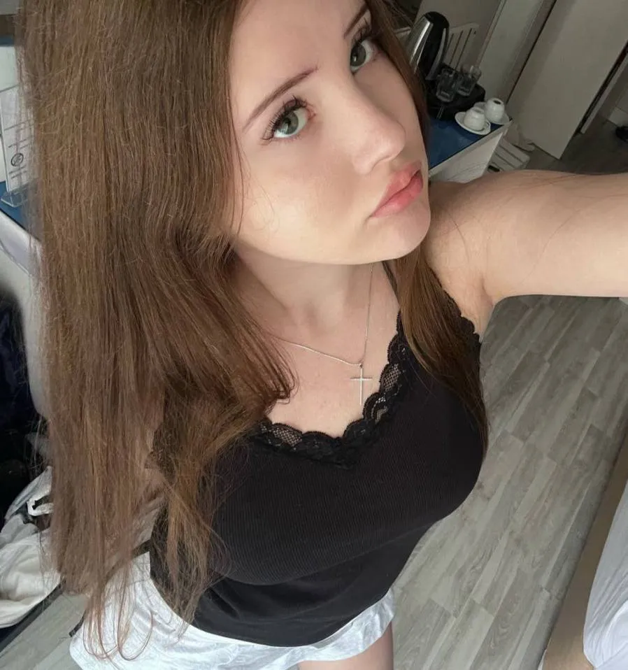 Live sex webcam photo for LollaDolla #8057436