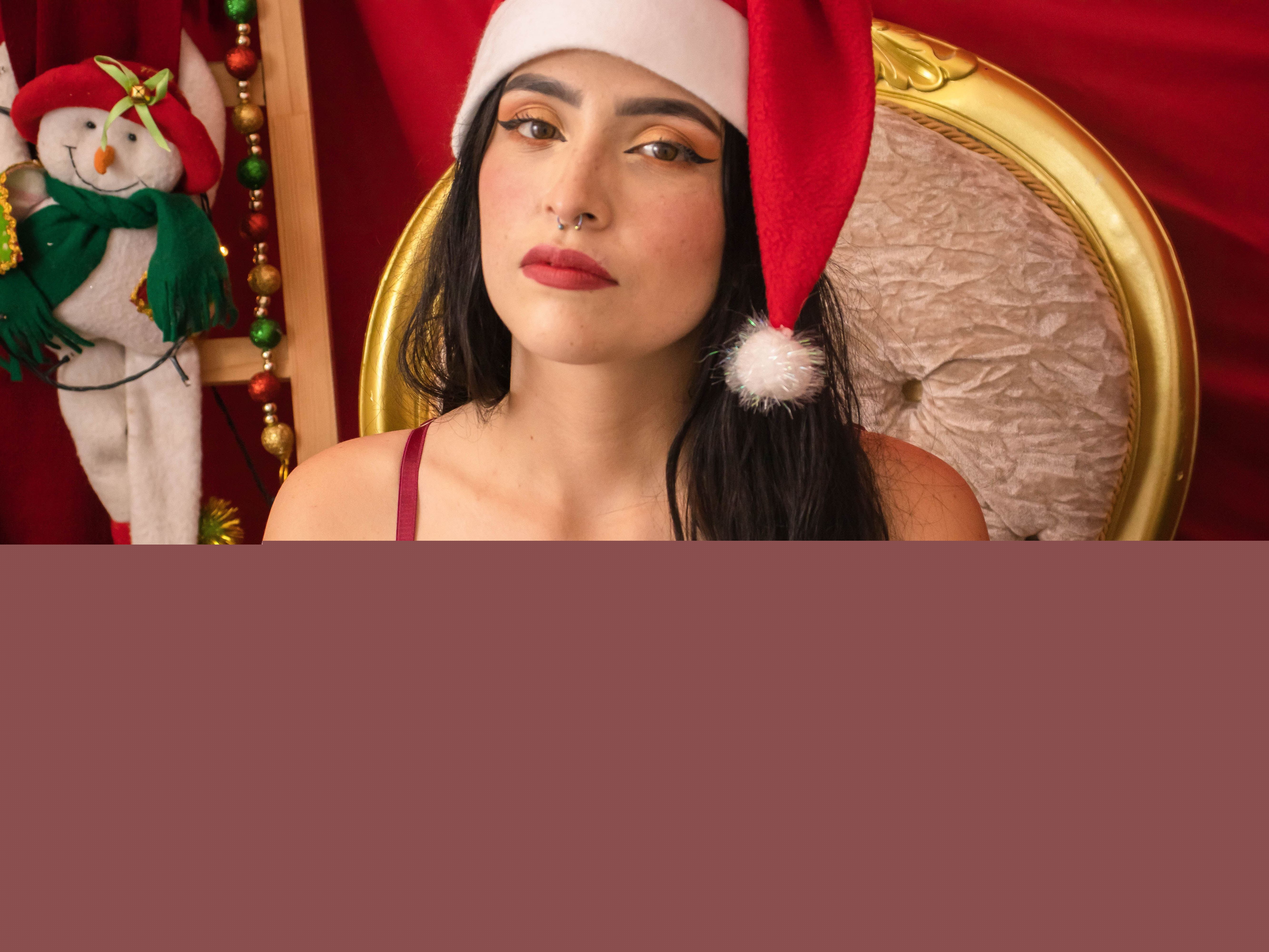 Live sex webcam photo for AdrianaBoulevar #5832257