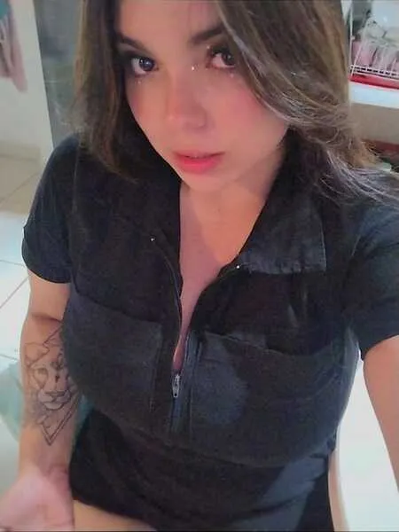 Live sex webcam photo for KylieBigboobs #5904391