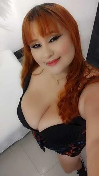 Live sex webcam photo for ElektraaRosee #6711375