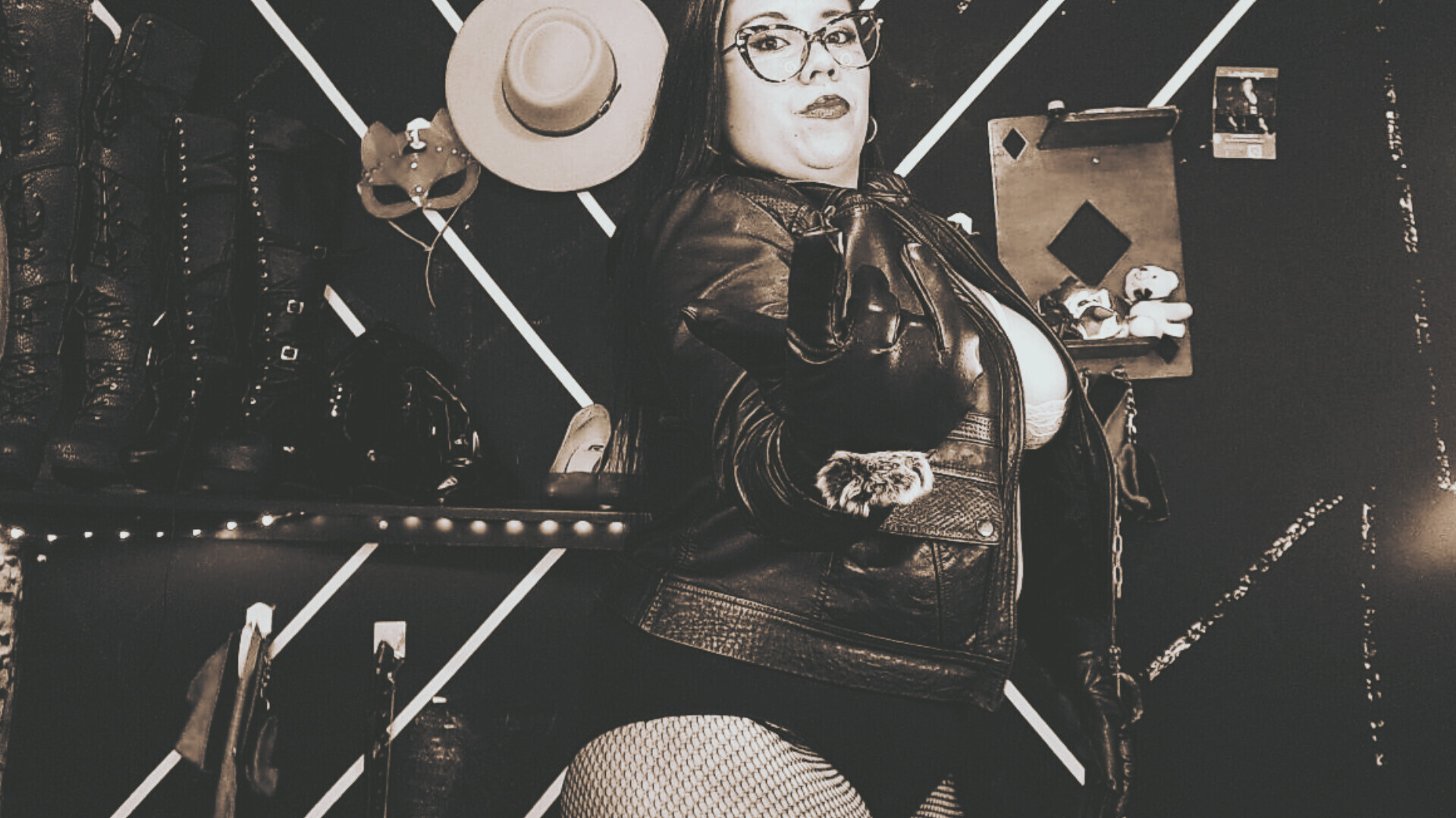 Live sex webcam photo for LexyDom #7906210