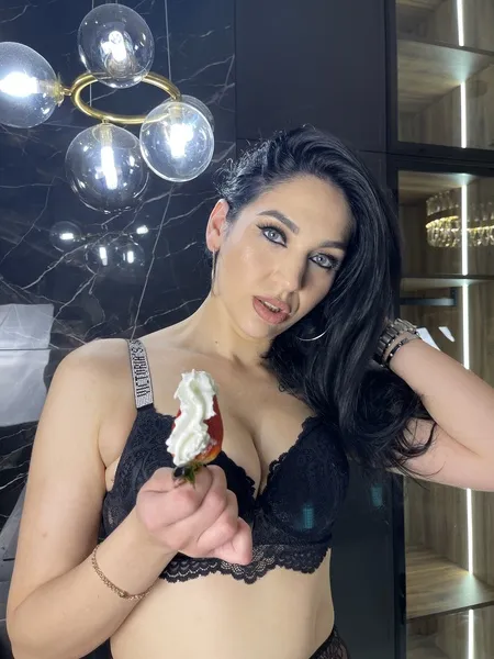 Live sex webcam photo for StellaDevil #6279060