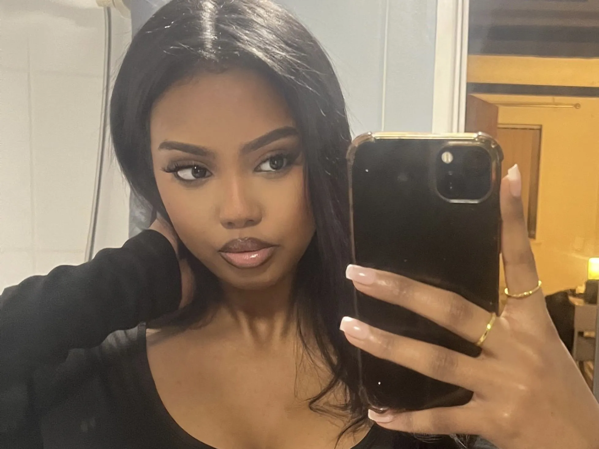 Live sex webcam photo for yasminedoll #5782279