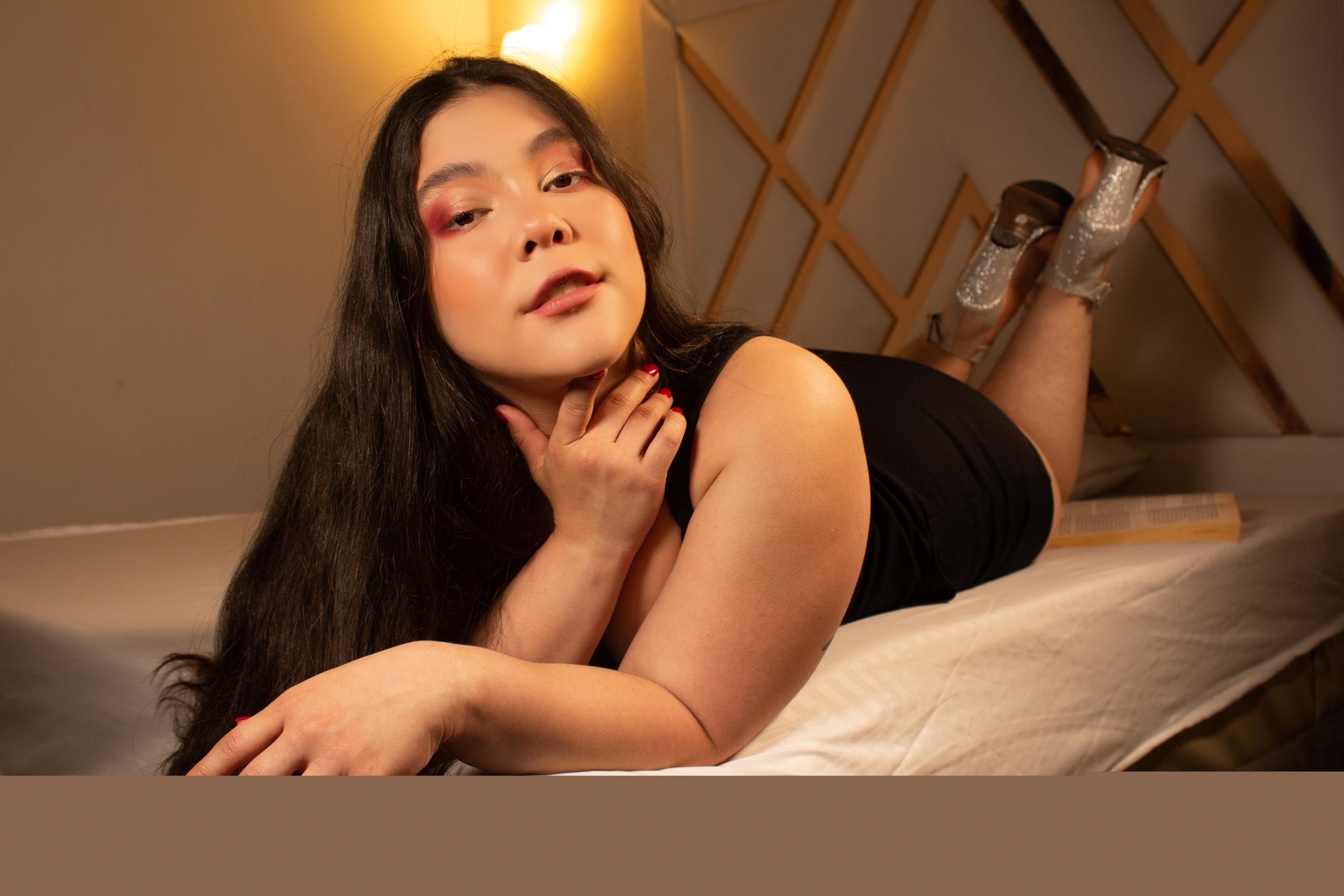 Live sex webcam photo for MaryamMillerr #7106166