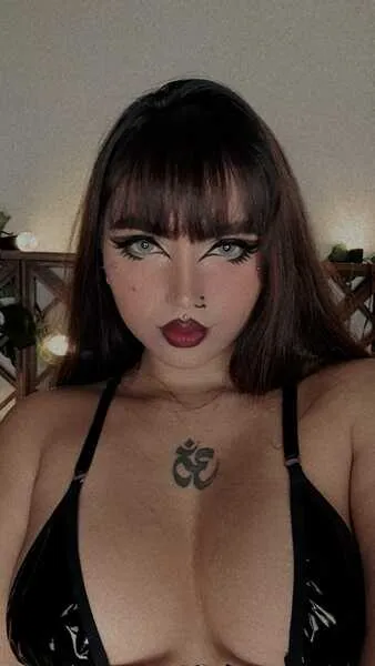 Live sex webcam photo for AriaannaFerrer #6043562