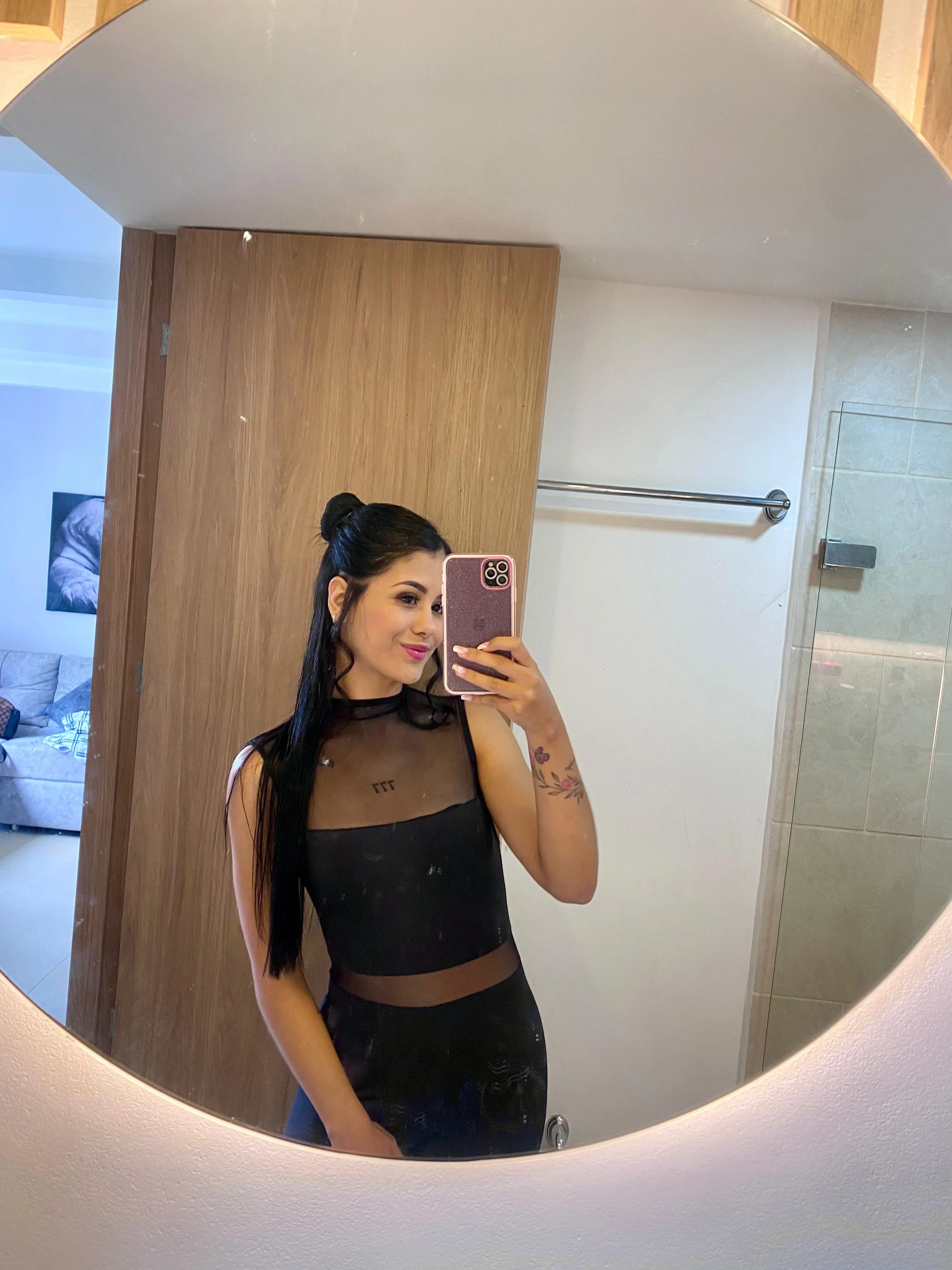 Live sex webcam photo for KeylaRossx #8043136