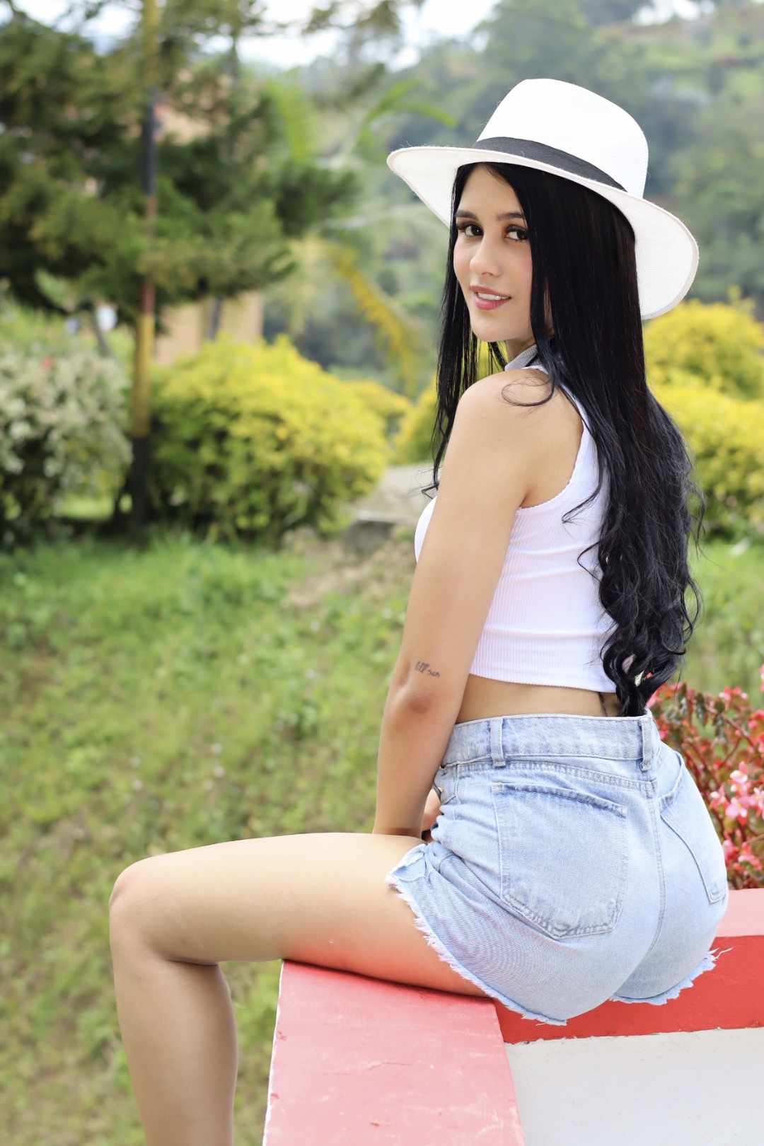 Live sex webcam photo for KeylaRossx #7790619