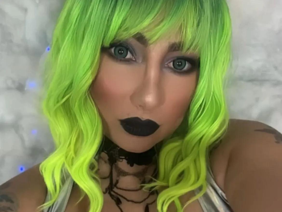 Live sex webcam photo for SindysCurves #5791427