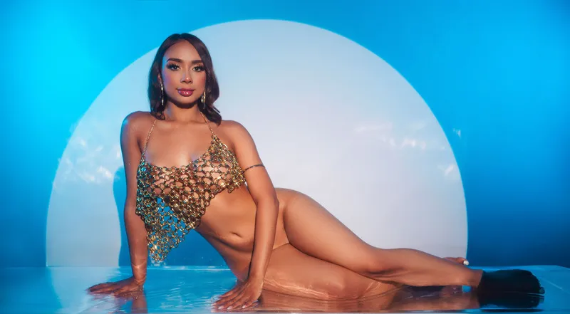 Live sex webcam photo for AlanaFerrara #7799732