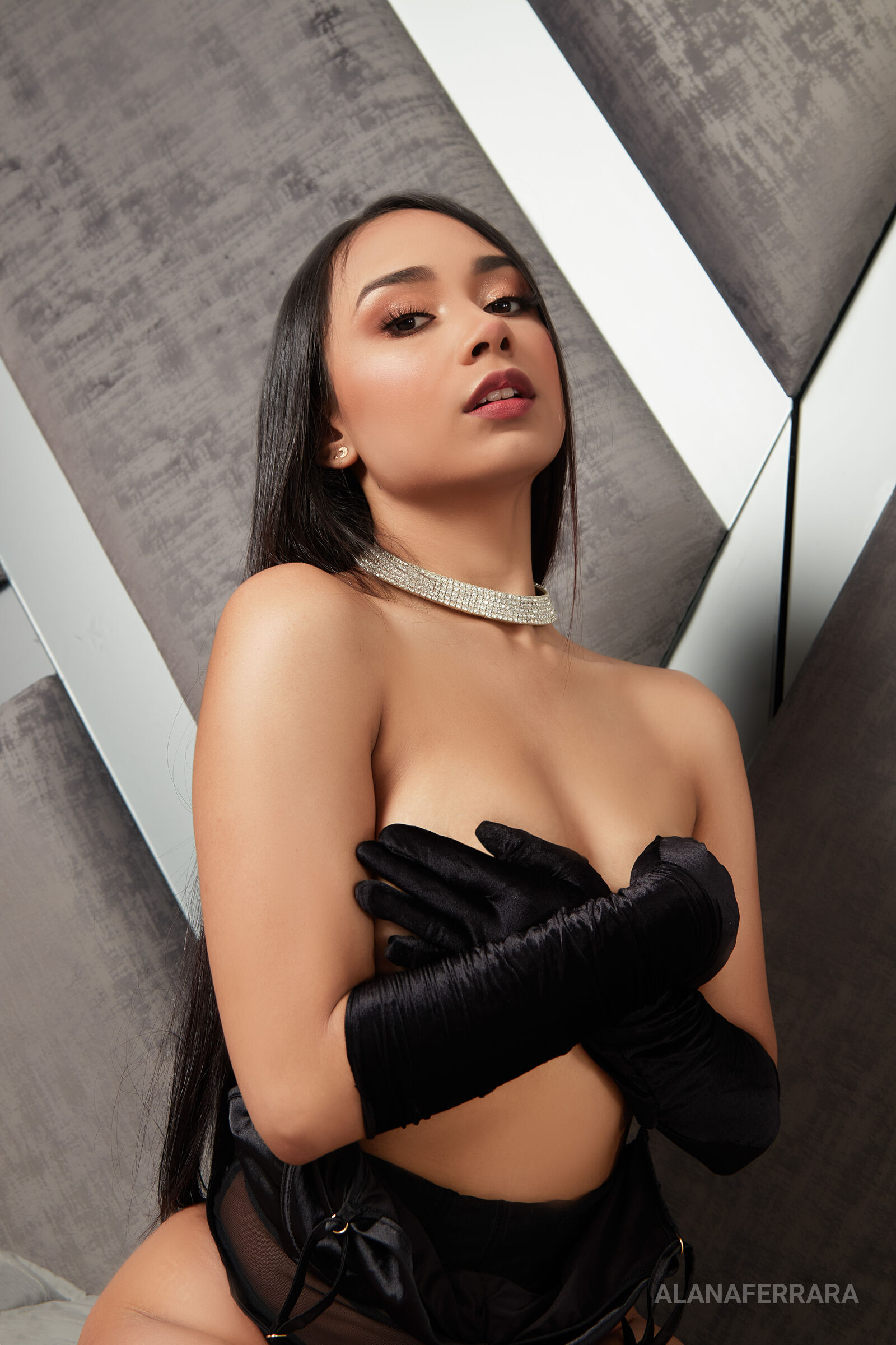 Live sex webcam photo for AlanaFerrara #7799460