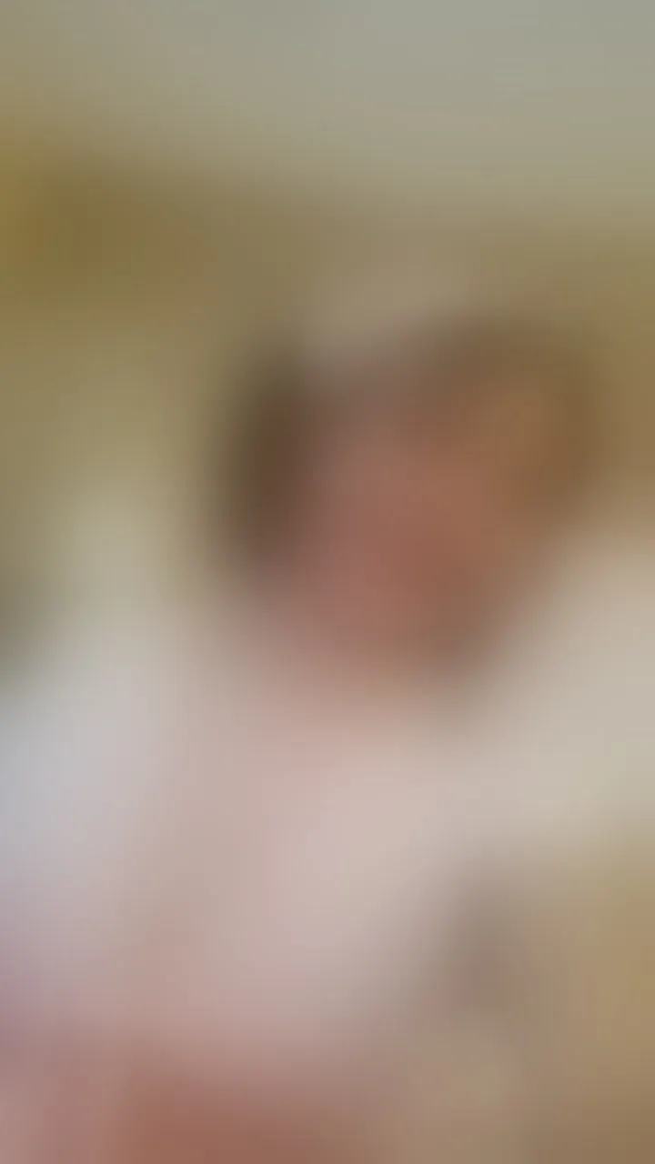 Live sex webcam photo for GeorginnaGray #6169256