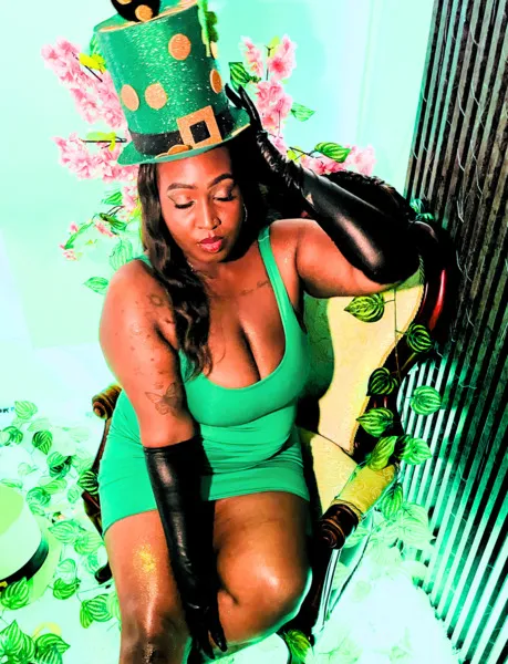 Live sex webcam photo for emilyrojas #7145238