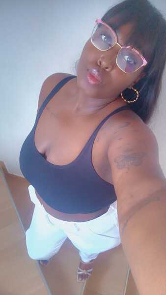 Live sex webcam photo for emilyrojas #7145192