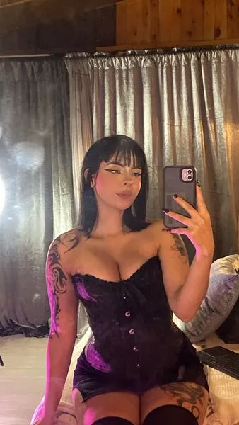 Live sex webcam photo for MissyMiller #6294147