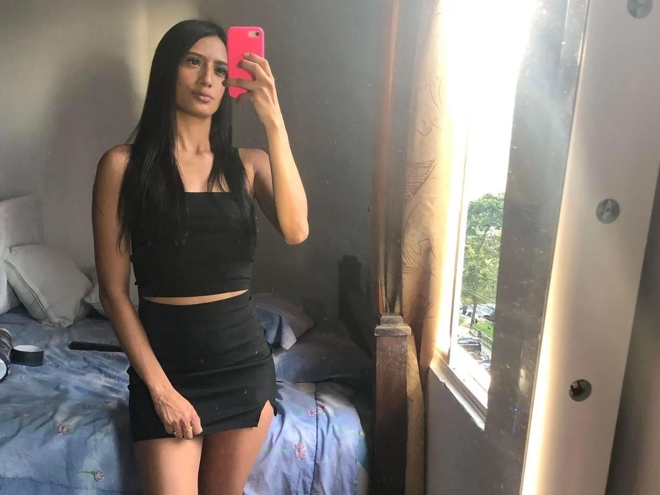 Live sex webcam photo for Miacollins23 #5792467