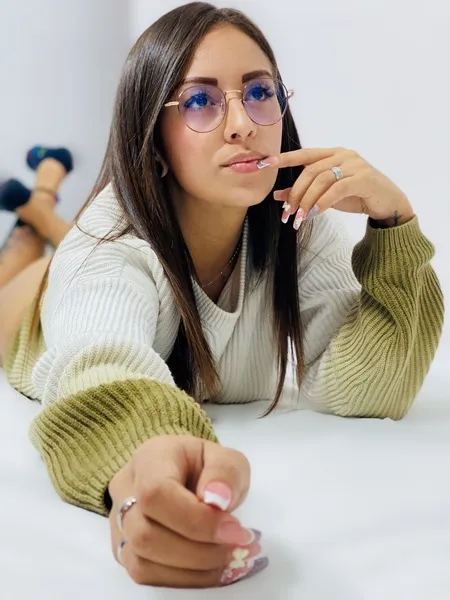 Live sex webcam photo for Sophiowen #6281069