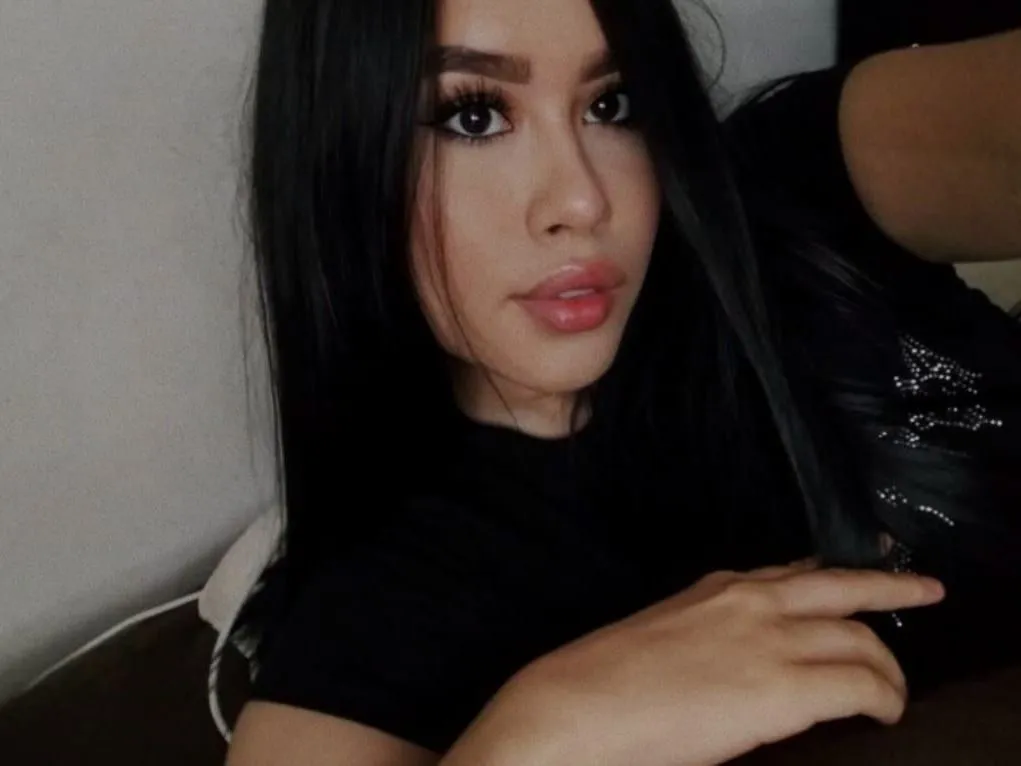 Live sex webcam photo for babeeekittiee #5793704