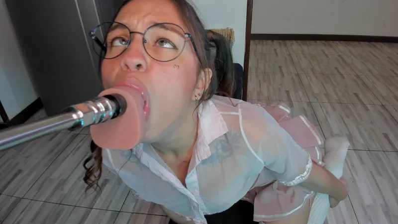 Live sex webcam photo for TainaHans #5901096