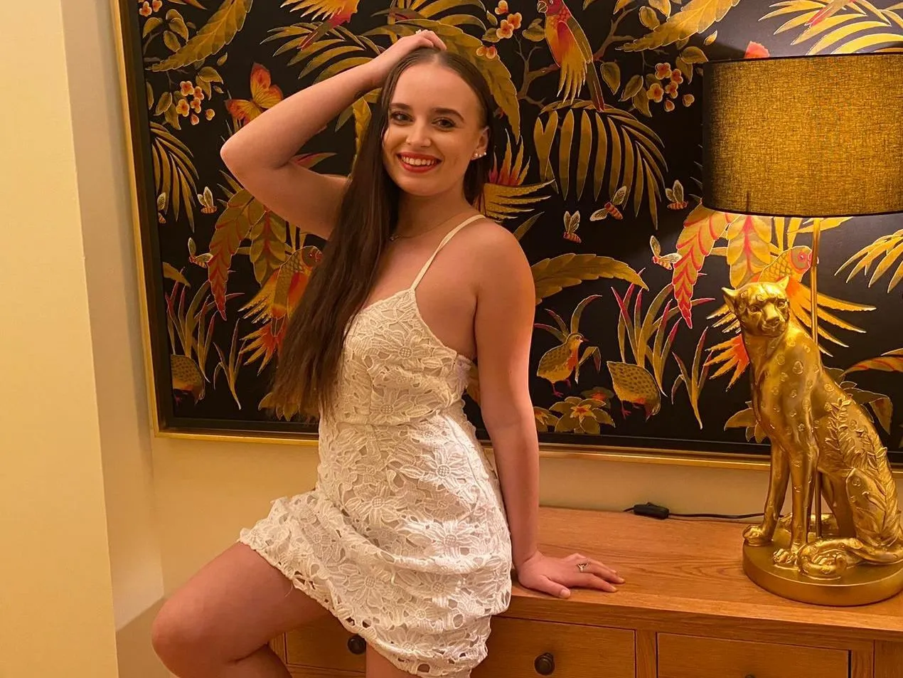 Live sex webcam photo for MELLODIYx #5828894