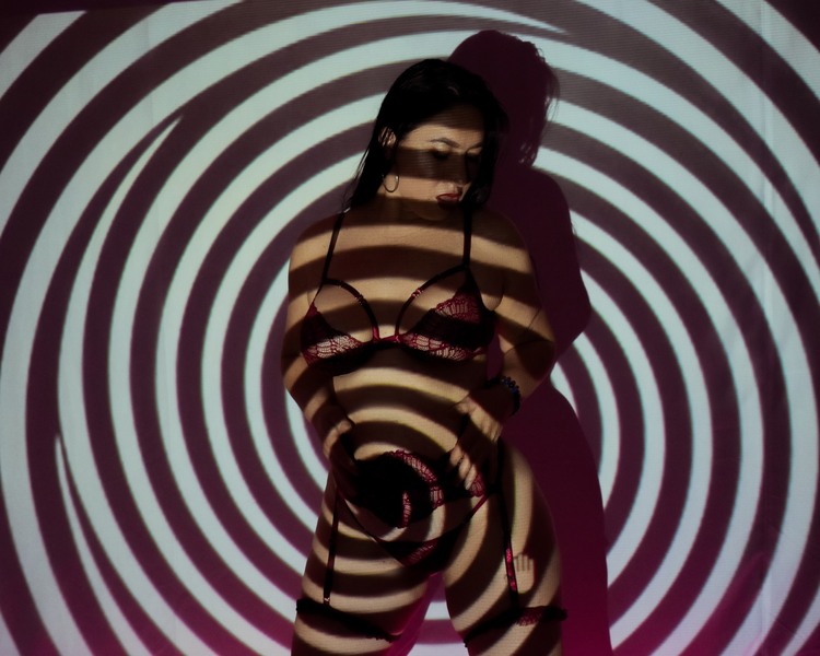 Live sex webcam photo for Laurabassi #5899716