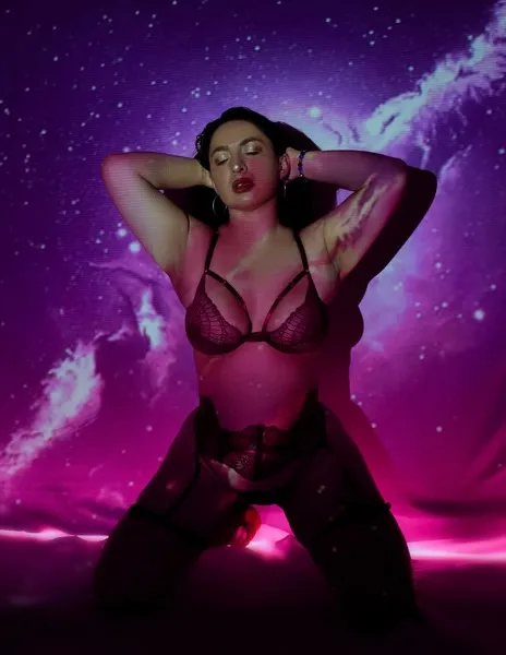 Live sex webcam photo for Laurabassi #6246284