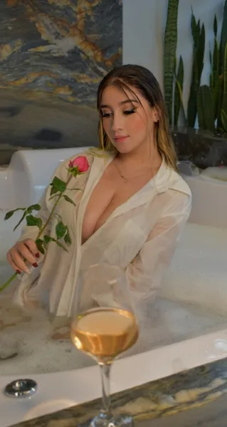 Live sex webcam photo for NicoleParcker #6334284