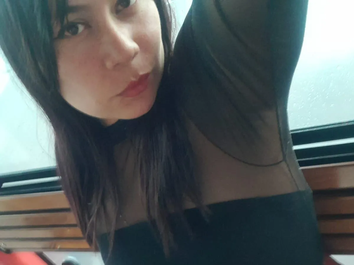 Live sex webcam photo for EvvaFox69 #5821024