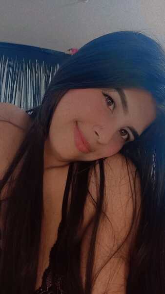 Live sex webcam photo for AndreinaBrown18 #6362967