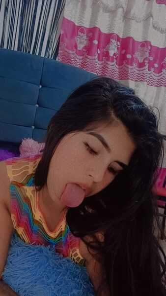 Live sex webcam photo for AndreinaBrown18 #6362959