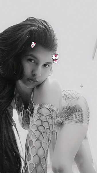 Live sex webcam photo for AndreinaBrown18 #6362963