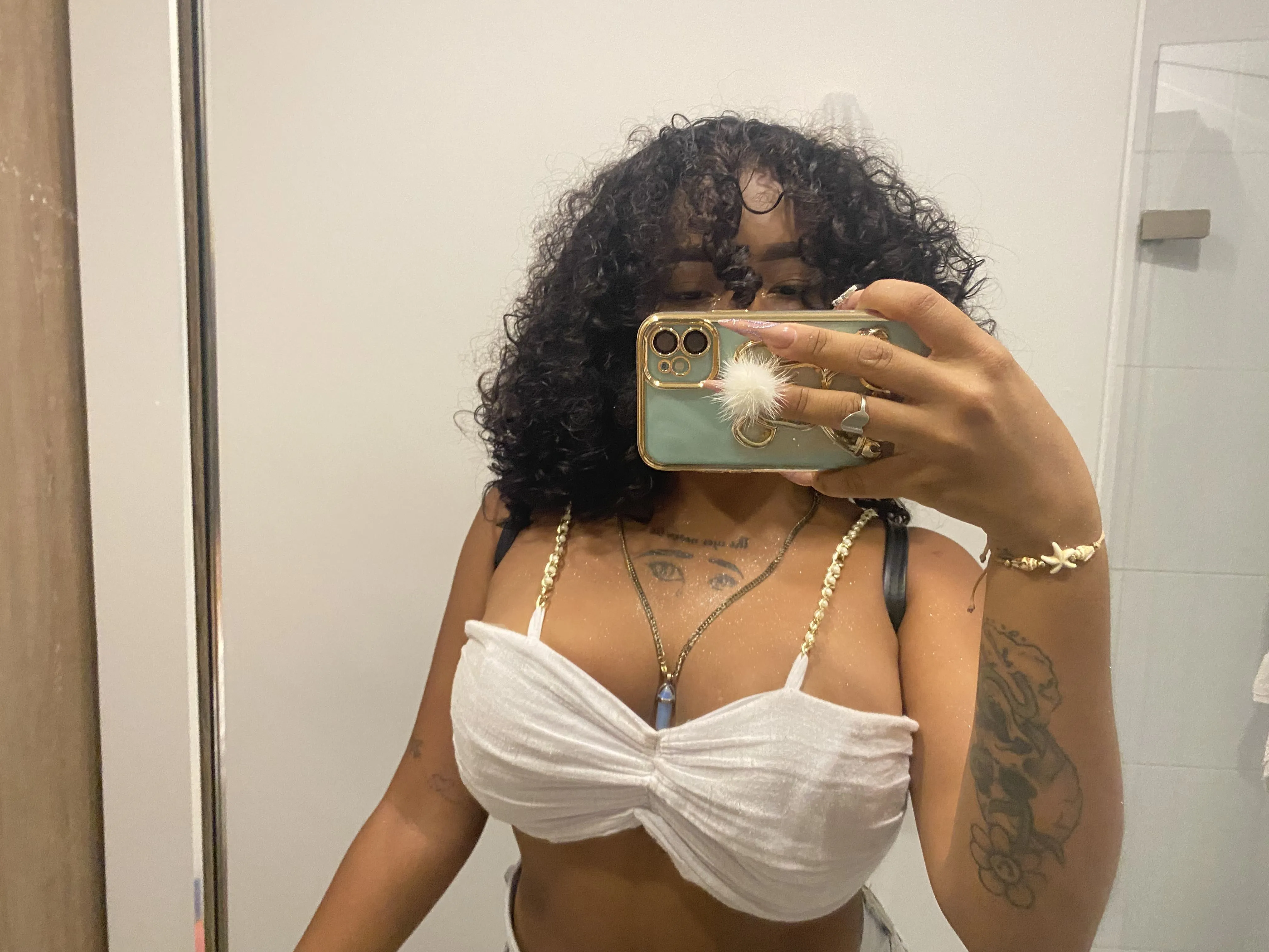 Live sex webcam photo for ashley20x #5839236