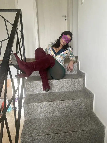 Live sex webcam photo for MilfyCalla #6180134